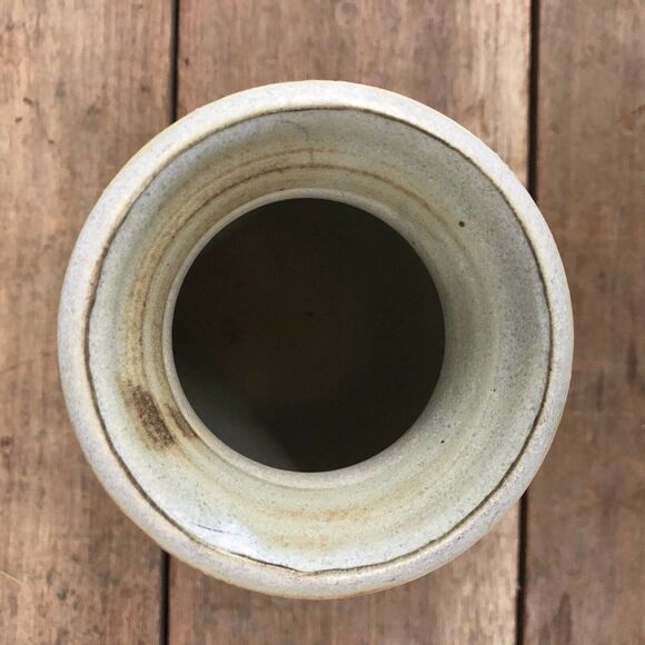 Handctafted Art Pottery Vase Mid Century Modern Vibes Signed Piece - Picture 4 of 7